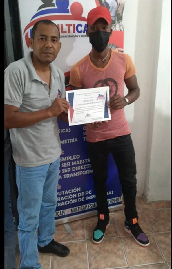 Reconocimiento entregado a un participante