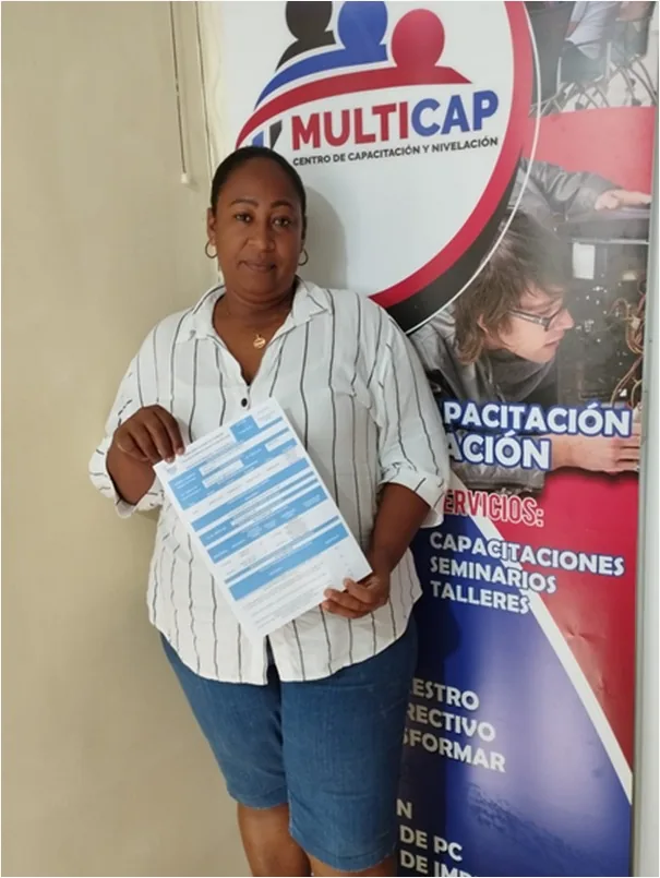 Participante de MULTICAP mostrando su resultado